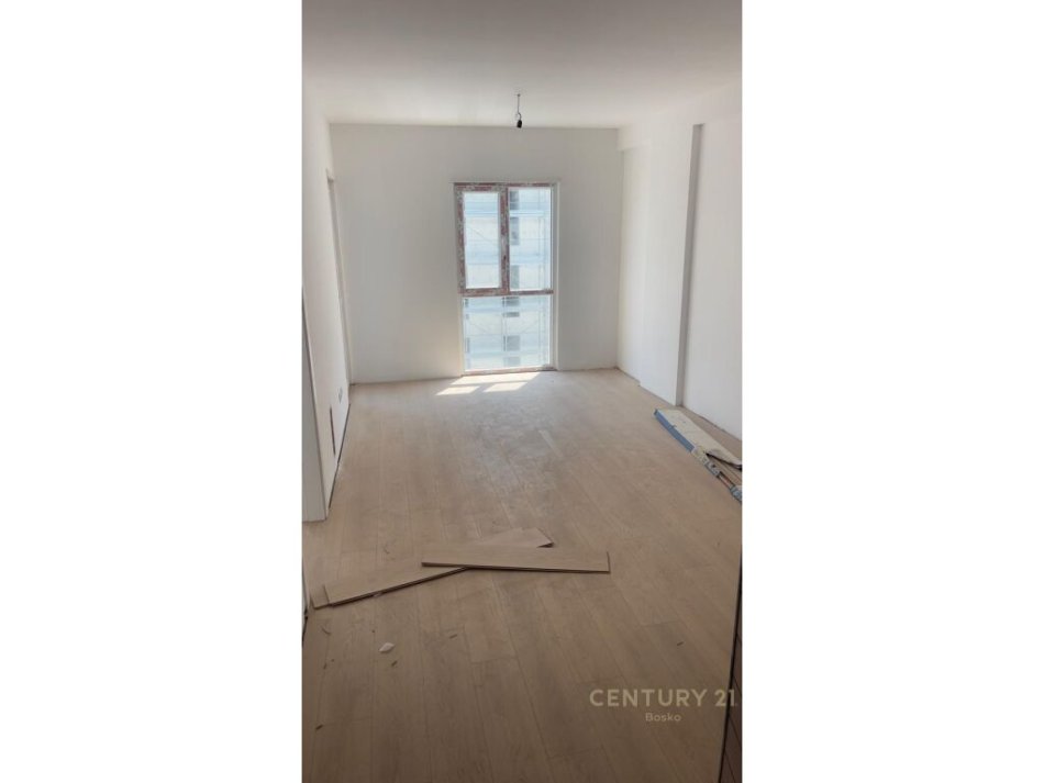 Tirane, shes apartament 1+1+Ballkon Kati 6, 54 m² 65.000 € (Univers City, Qendra Tregtare QTU)