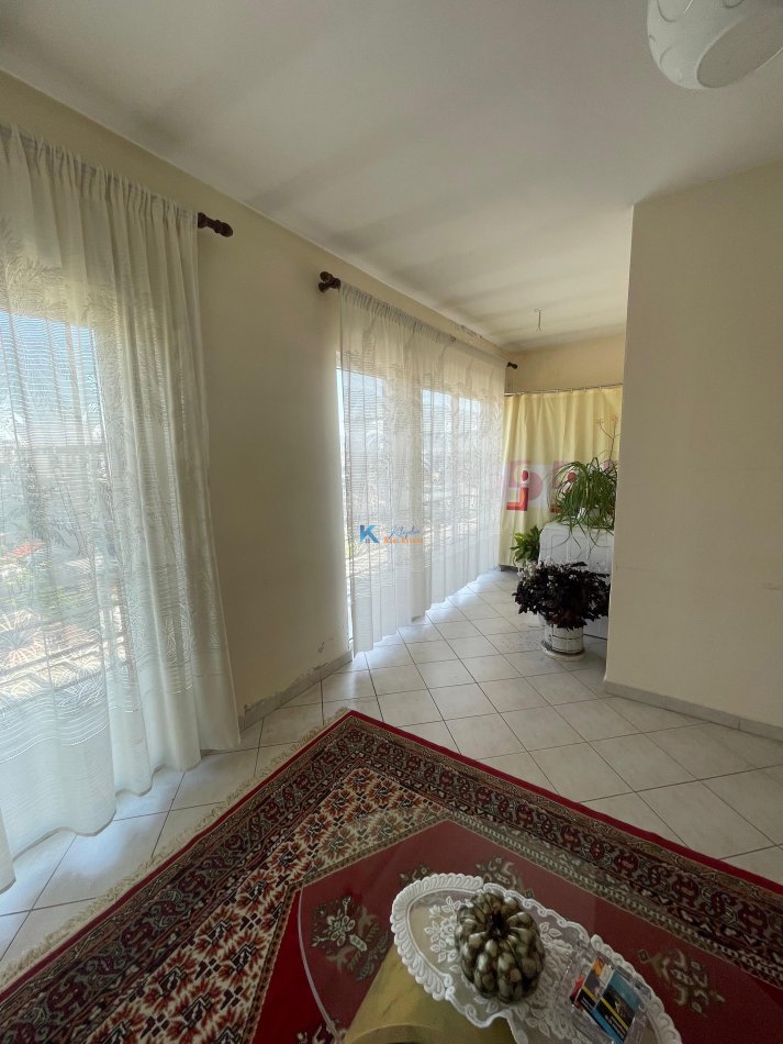 Tirane, jap me qera apartament 2+1+Ballkon Kati 8, 110 m² 800 € (Rruga Dritan Hoxha)