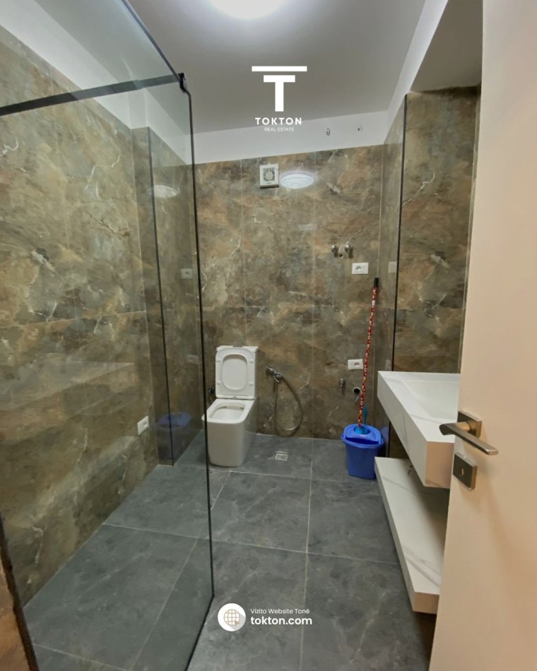 Tirane, shitet apartament 2+1 Kati 2, 77 m² 192.000 € (Rruga e Elbasanit, Tiranë, TT 2085)