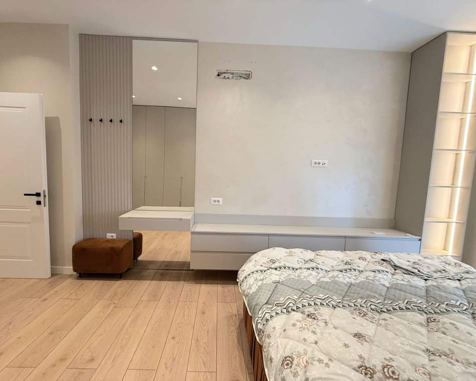 Tirane, jepet me qera apartament 2+1 Kati 1, 90 m² 800 € (Liqeni i Thate)