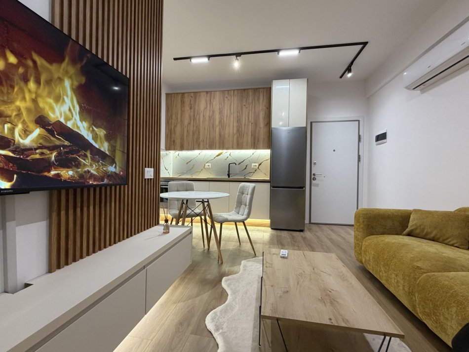 Tirane, jepet me qera apartament 1+1 Kati 3, 400 € (Rruga Dalip Topi)