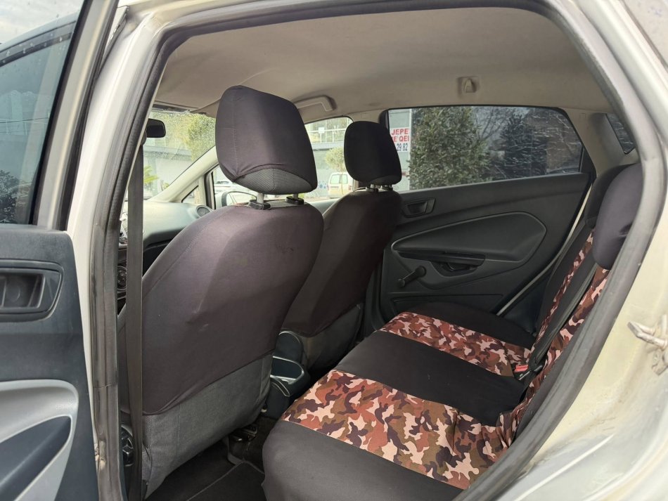 Fier, shes makine FORD FIESTA-1.4 BENZIN GAZ FABRIKE-SAPO ARDHUR-ME DOGAN PAGUAR 3100 EURO(NUK NDERROHET)-SUPER EKONOMIKE-069 44 00 305 Benzin+Gaz, gri metalizato manuale Kondicioner 198.000 km 3.300 €