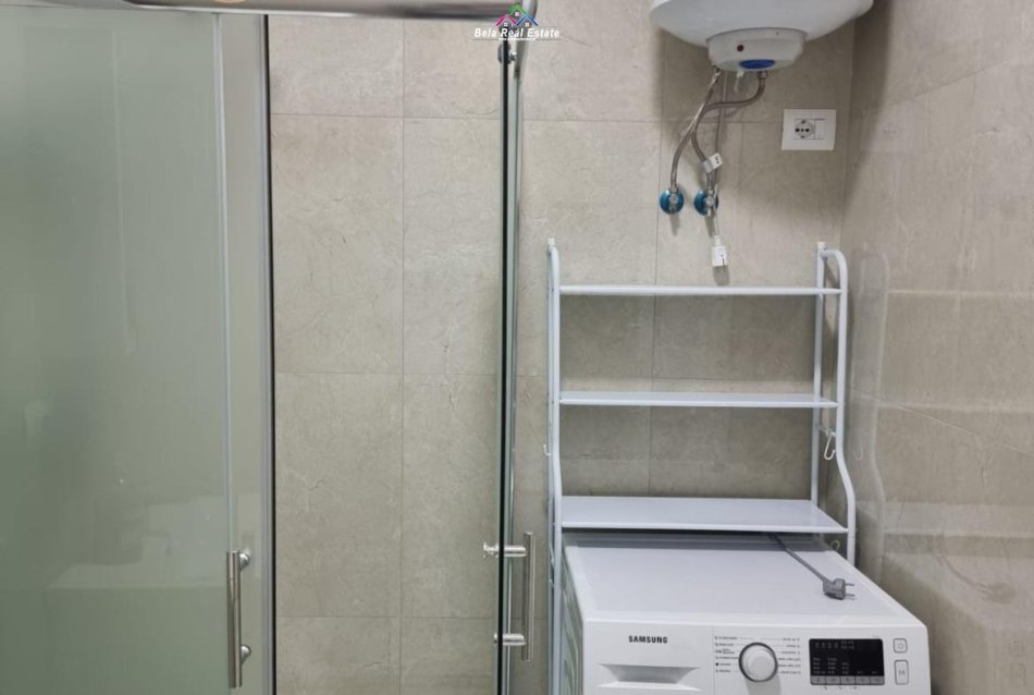 Tirane, jepet me qera apartament 1+1 Kati 4, 70 m² 850 € (Komuna e parisit)