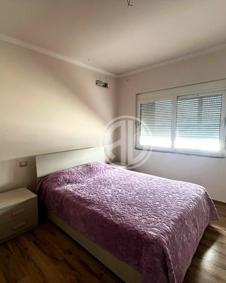 Durres, shitet apartament 1+1+Aneks Kati 8, 