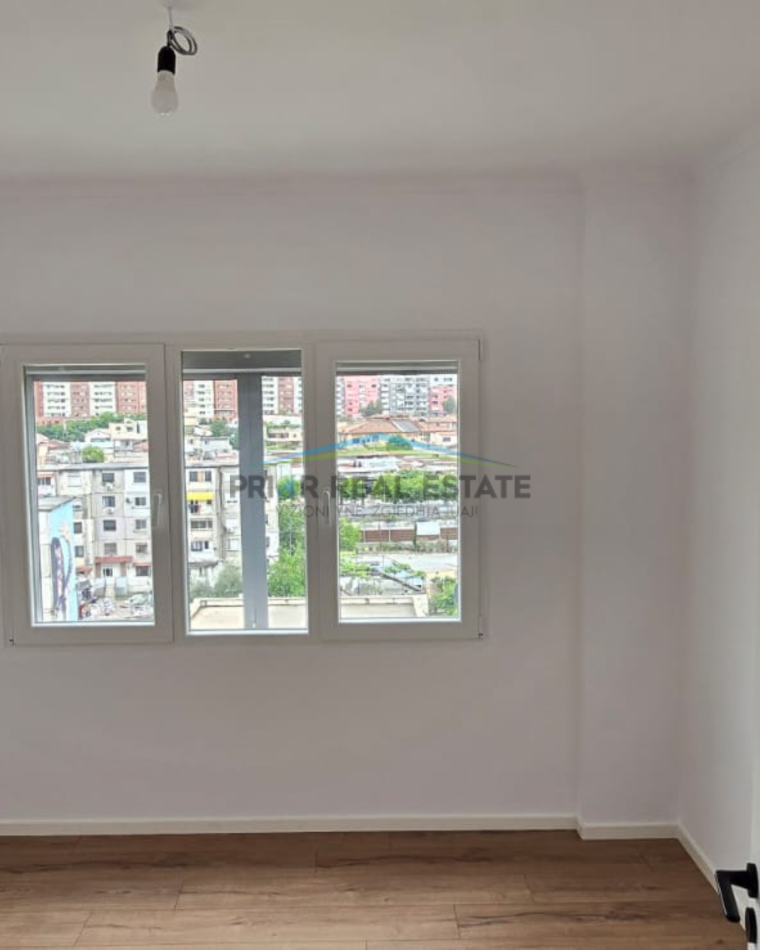 Tirane, shitet apartament 1+1 Kati 7, 53 m² 115.000 € (Rruga Irfan Tomini)
