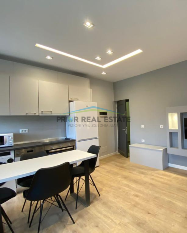 Tirane, jepet me qera apartament 1+1 Kati 2, 55 m² 500 € (21 Dhjetori)