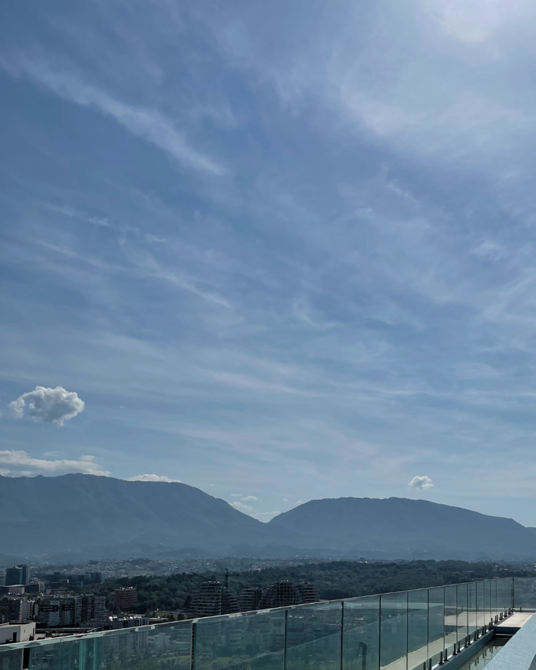 Tirane, shitet Vile 2 Katshe , 332 m² (Kodra e Diellit 1, Top Hill)