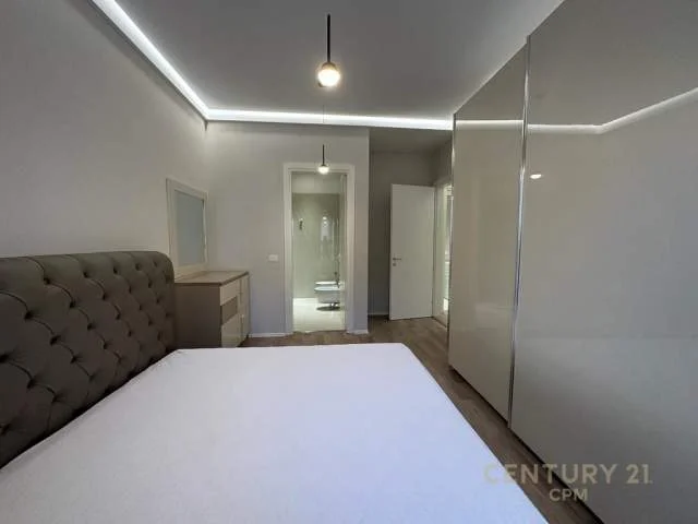 Tirane, jepet me qera apartament 2+1+BLK 112 m² 650 Euro (deliorgji)