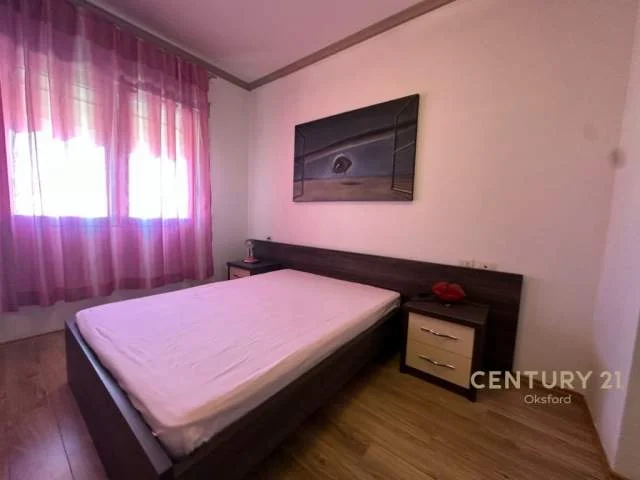 Tirane, jepet me qera apartament Kati 5, 110 m² 600 Euro (rruga e kavajes)