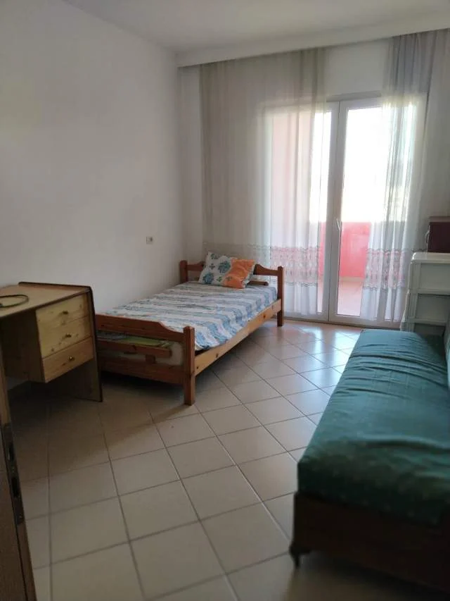 Tirane, jepet me qera apartament 2+1+BLK Kati 8, 105 m² 40.000 Leke (Rexhep Shala)