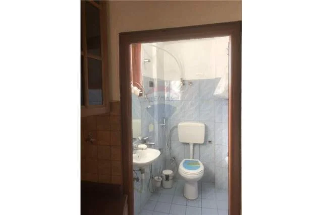 Tirane, jepet me qera apartament 2+1 Kati 2, 94 m² 350 Euro (Astir)