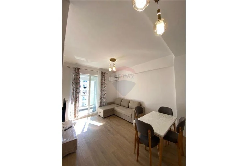 QIRA APARTAMENT 2+1+2+POST PARKIMI TEK KONTAKTI
