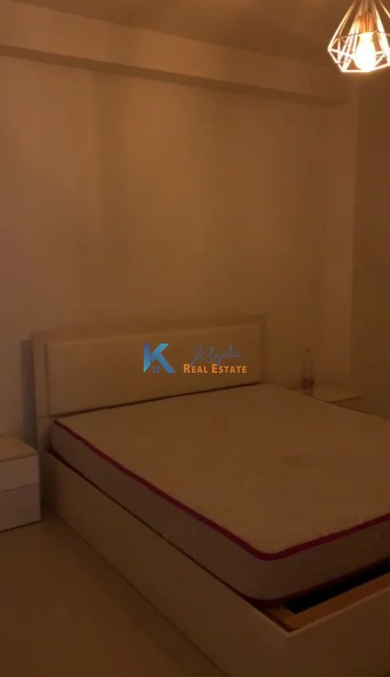 Tirane, jap me qera apartament 2+1+Ballkon, Kati 1, 94 m² 400 € (Shkoze)