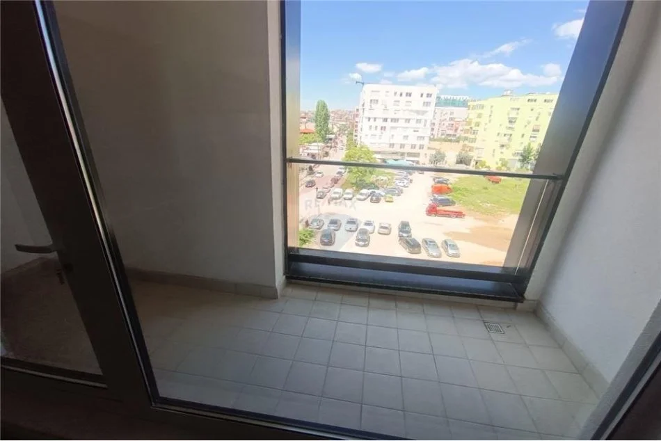 Tirane, jepet me qera apartament 2+1, Kati 5, 107 m² 400 € (Jordan Misja - Don Bosko)
