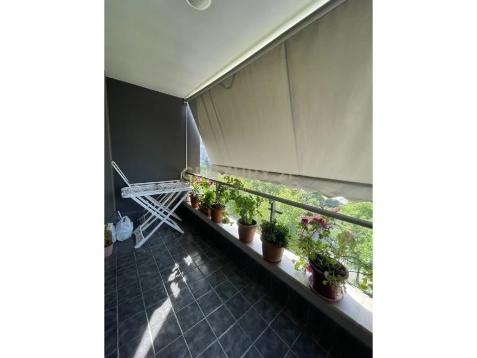 Tirane, shitet apartament 2+1+Ballkon, Kati 4, 114 m² 179,000 € (Xhamlliku)