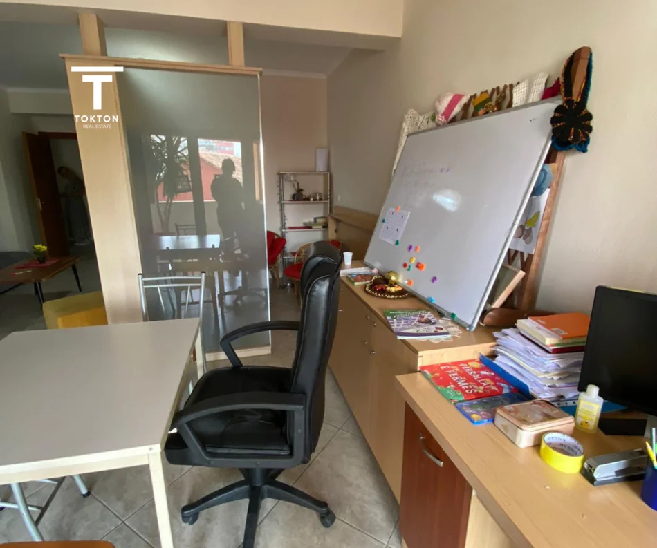 Tirane, jepet me qera 2+1+Ballkon, Kati 2, 132 m² 1,200 € (Don Bosko)