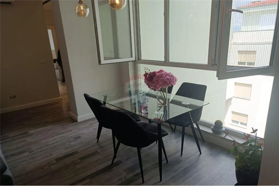 Tirane, shitet apartament 2+1 , 102 m² 230.000 € (Eduart Mano - Kopshti Zoologjik)