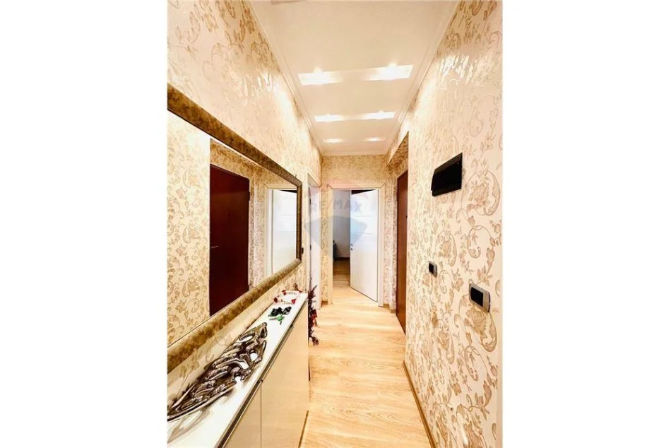 Tirane, shitet apartament 2+1 Kati 7, 78 m² 180.000 € (Kompleksi Halili - Rruga e Dibrës)