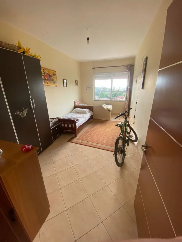 Tirane, shitet apartament 2+1+Ballkon Kati 6, 114 m² 96.000 € (Ali Shefqeti)