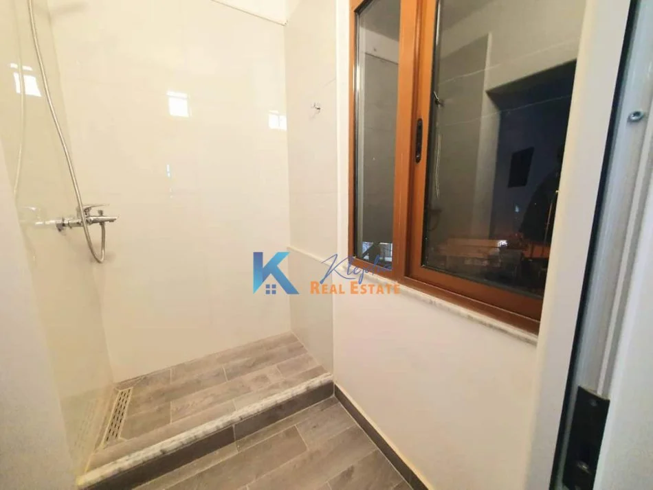 Tirane, jap me qera apartament Kati 3, 27 m² (Xhamllik, ish Profarma)