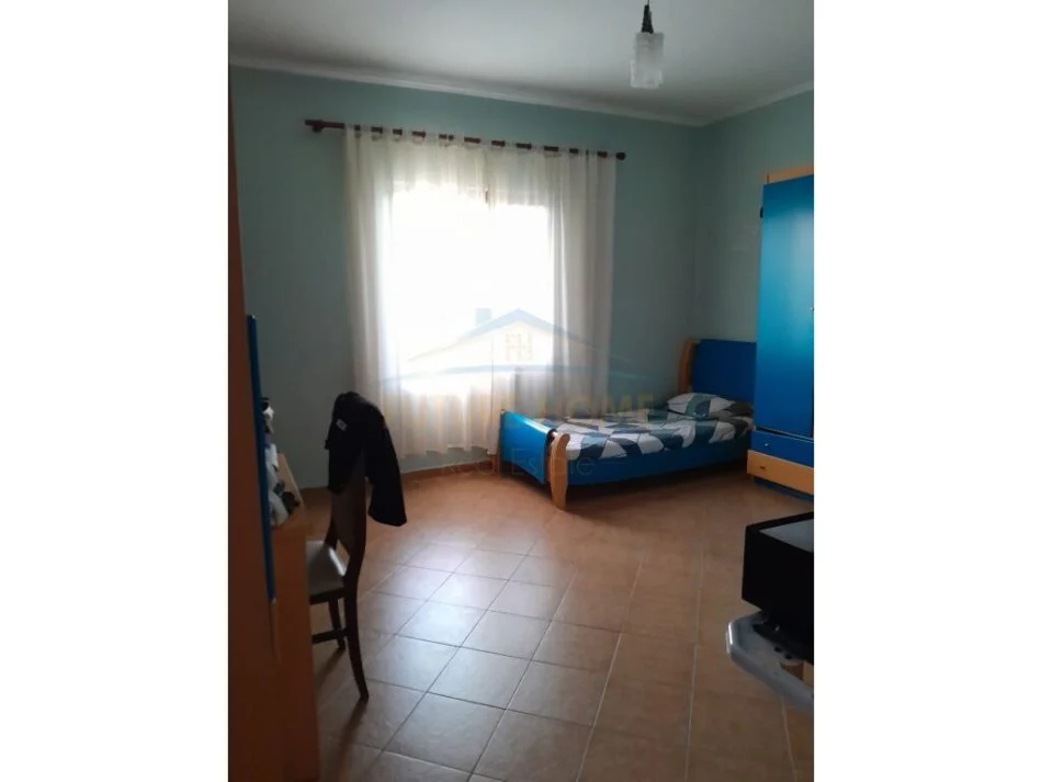 Shitet, Vilë 1 kat + 1 kat nëntokë, Dajt, Tiranë. AREA41930