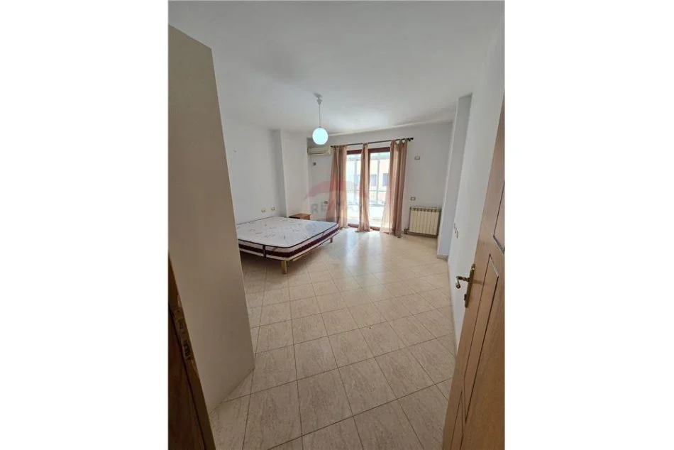Tirane, shitet apartament 3+1 Kati 5, 141 m² 165.000 € (Rr:ALEKSANDRI I MADH - Astir)