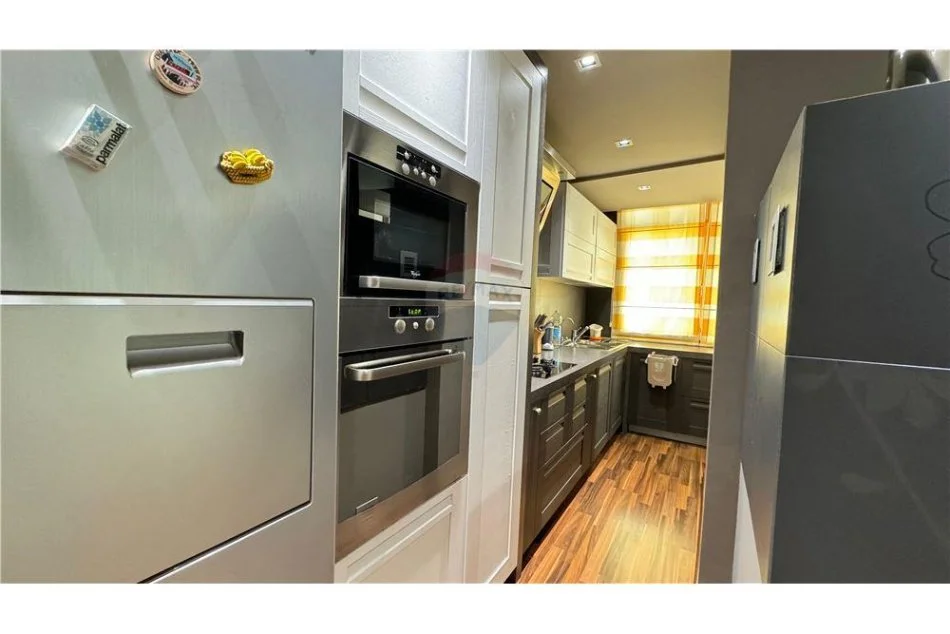 Tirane, shitet apartament 2+1 , 122 m² 299.000 € (Ish Ekspozita - Bulevardi Gjergj Fishta)