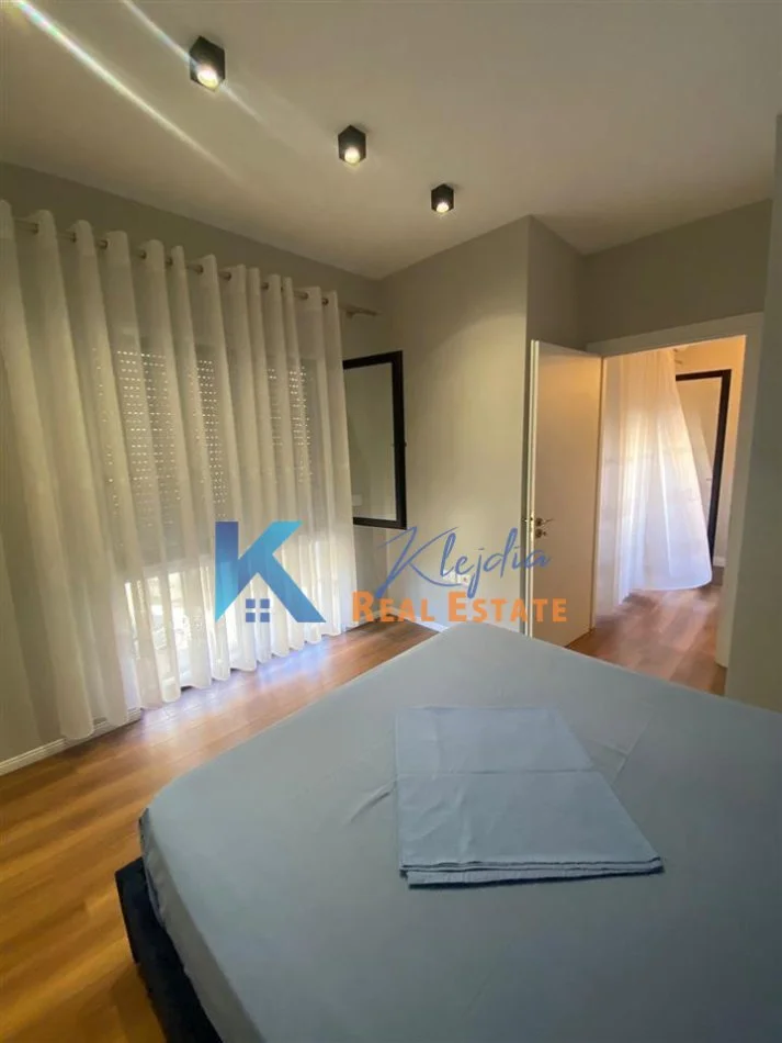 Tirane, jepet me qera apartament 2+1 Kati 2, 79 m² 600 € (2+1 per qira te Selvia, afer Kompleksit Halili)