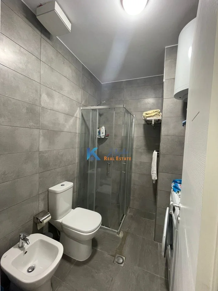 Tirane, shitet apartament 2+1 Kati 1, 175 m² (Kodra e Diellit, mbi Kristal Center)