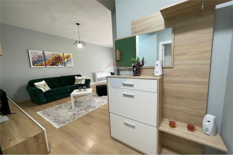 Tirane, jepet me qera apartament 2+1 , 77 m² 500 € (Fusha e Aviacionit)