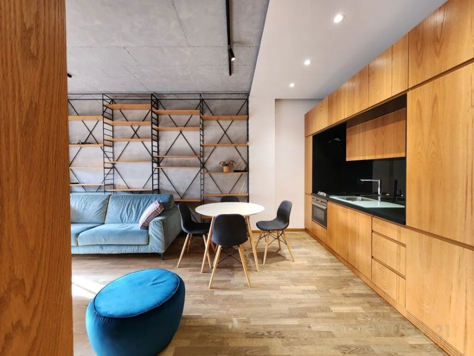 Tirane, jepet me qera vetem 1 dhome 1+1 Kati 4, 53 m² 550 € (liqeni i thate)