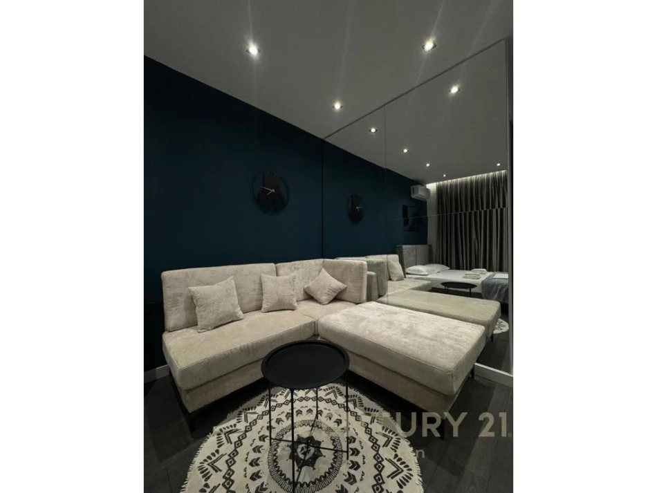 Tirane, shitet apartament 1+1 Kati 2, 47 m² 178.000 € (BLLOK)