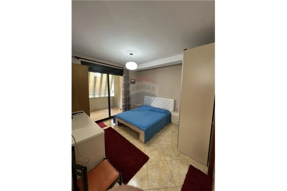 Tirane, jepet me qera apartament 2+1 Kati 3, 116 m² 600 € (Rruga Ibrahim Kodra - Komuna e Parisit)