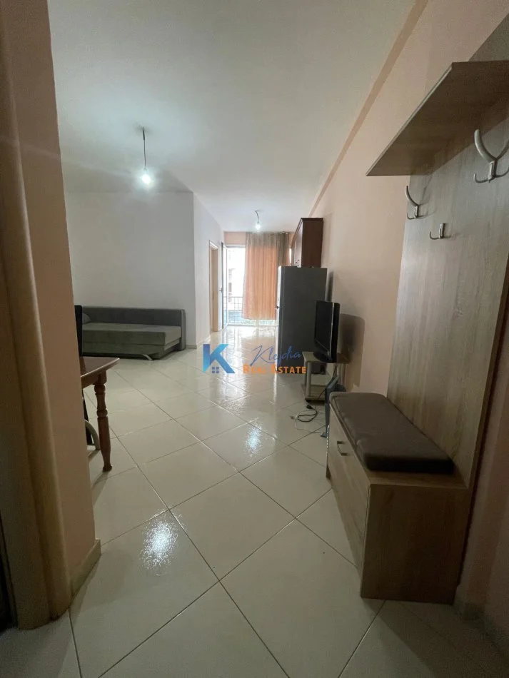 Tirane, jepet me qera apartament 1+1 Kati 2, 65 m² 450 € (Don Bosko, afer Vizion Plus)