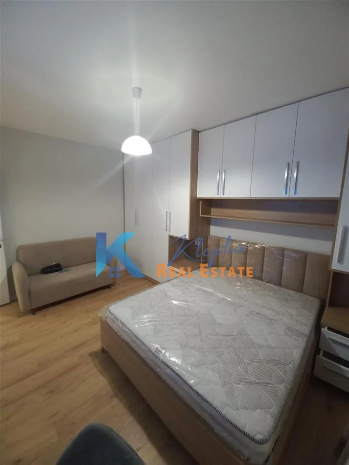 Tirane, jap me qera apartament 1+1 Kati 2, 45 m² (Zogu i Zi)