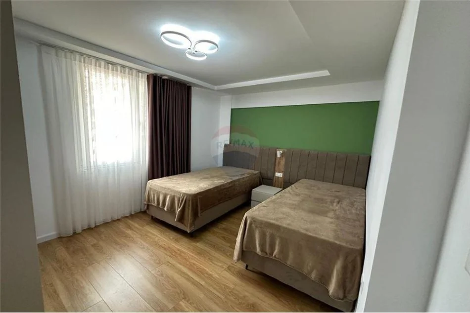 Tirane, jepet me qera apartament 2+1 Kati 2, 110 m² 1.500 € (Rruga Urani Pano - Qendër)
