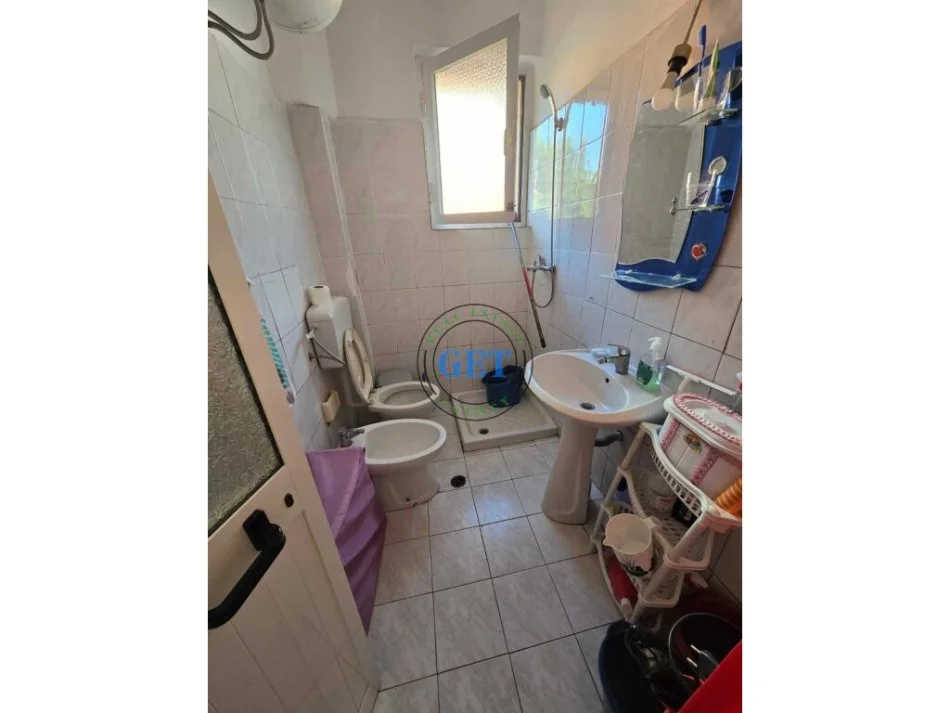 Durres, shitet apartament Kati 3, 67 m² 65.000 € (Okazion!! Shitet, Apartament 2+1,Spitali, Durres.)