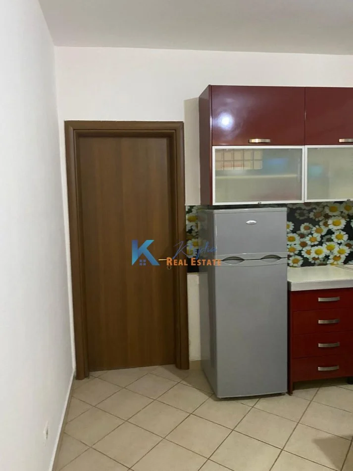 Tirane, jap me qera apartament 1+1+Ballkon Kati 1, 60 m² (Astir)