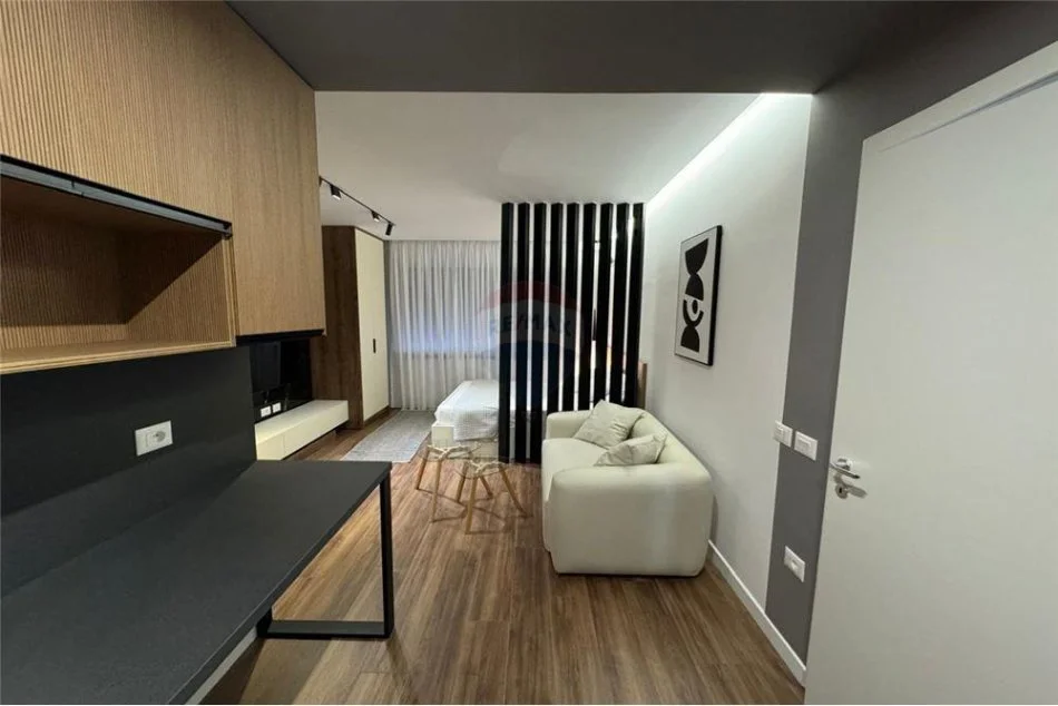 Tirane, jepet me qera garsonier Kati 5, 52 m² 600 € (Rruga Qemal Stafa - Pazari i Ri)