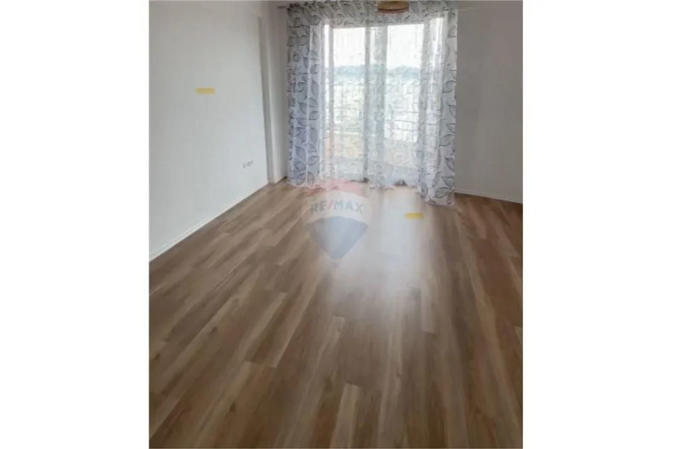 Tirane, shitet apartament 1+1 Kati 7, 60 m² 80.000 € (Loni Ligori - Astir)
