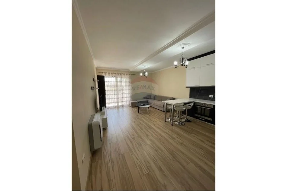 Tirane, shitet apartament 2+1 Kati 7, 96 m² 235.000 € (Rruga Robert Shvarc - Komuna e Parisit)
