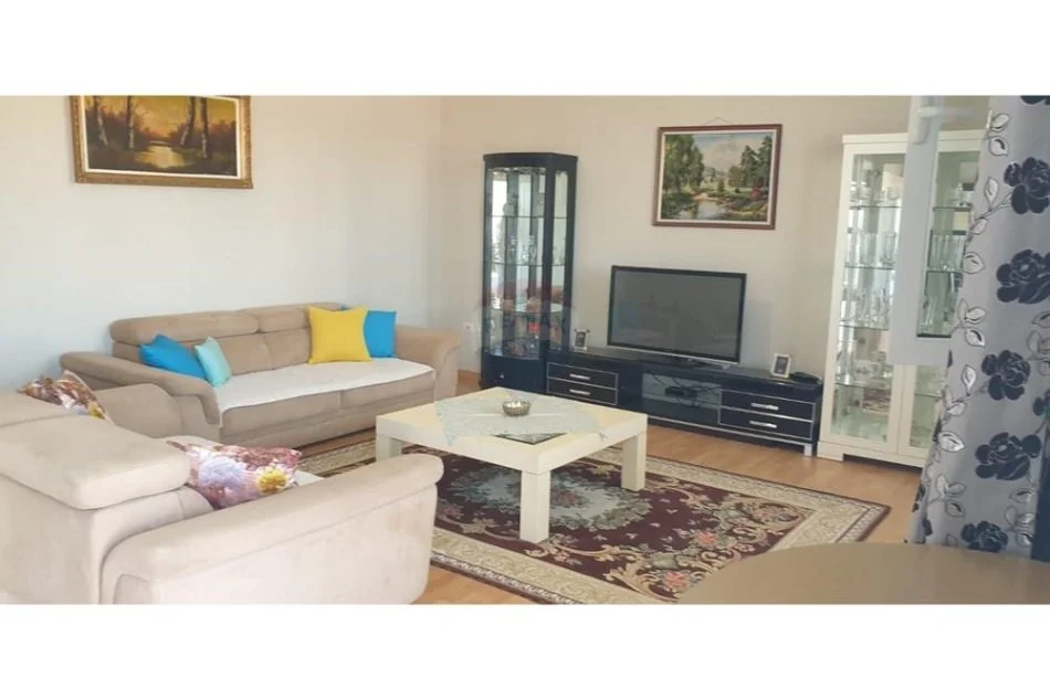 Tirane, jepet me qera apartament 2+1 Kati 3, 140 m² 500 € (3 Vellezrit Kondi - Qyteti Studenti - Vilat Amerikane)