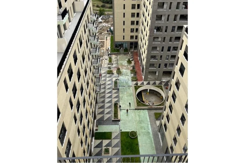 Tirane, shitet apartament 1+1 Kati 8, 69 m² 101.000 € (Fusha e Aviacionit)