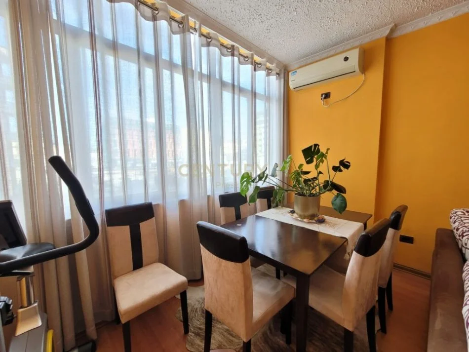 𝐓𝐢𝐫𝐚𝐧𝐞, 𝐬𝐡𝐢𝐭𝐞𝐭 𝐚𝐩𝐚𝐫𝐭𝐚𝐦𝐞𝐧𝐭 𝟏+𝟏 𝐊𝐚𝐭𝐢 𝟓, 𝟖𝟑 𝐦² 𝟐𝟏𝟎.𝟎𝟎𝟎 € (𝐒𝐡𝐞𝐬𝐡𝐢 𝐖𝐢𝐥𝐥𝐬𝐨𝐧)