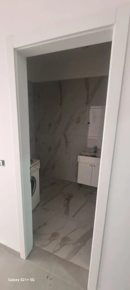 Tirane, jepet me qera apartament , 60 m² 400 €