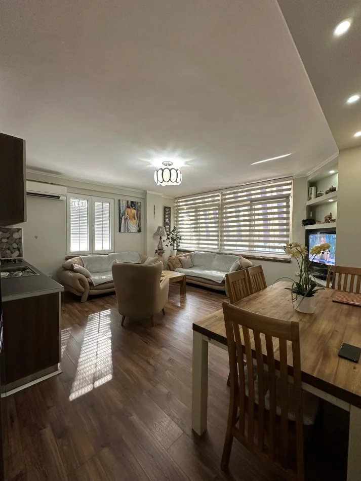 Tirane, shitet apartament 2+1 Kati 6, 76 m² 169.500 € (rruga e kavajes)