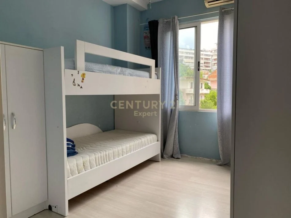 𝐓𝐢𝐫𝐚𝐧𝐞, 𝐬𝐡𝐢𝐭𝐞𝐭 𝐚𝐩𝐚𝐫𝐭𝐚𝐦𝐞𝐧𝐭 𝟑+𝟏 𝐊𝐚𝐭𝐢 𝟐, 𝟏𝟏𝟎 𝐦² 𝟏𝟒𝟎.𝟎𝟎𝟎 € (𝐅𝐫𝐞𝐬𝐤𝐮)