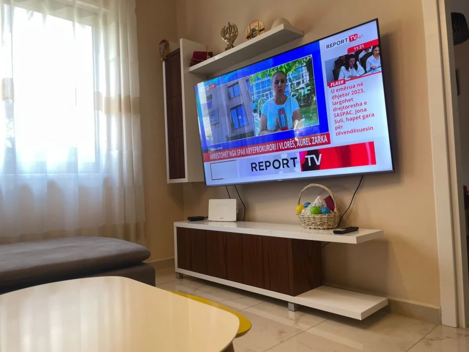 Tirane, jepet me qera apartament 2+1 Kati 2, 83 m² 650 € 