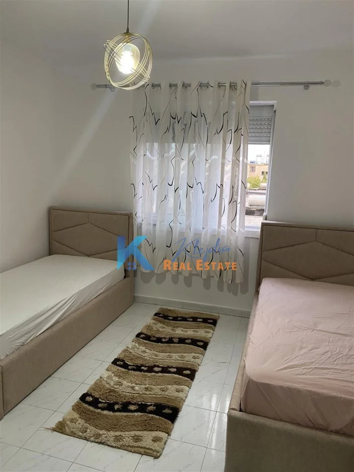 Tirane, jepet me qera apartament 2+1 Kati 3, 74 m² 500 € (Porcelan, afer Bar Artisti)