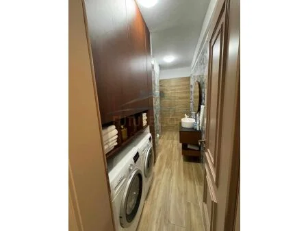 Shitje, Apartament 2+1+2, prane Shkolles Marin Barleti, Tirane.  AREA44286